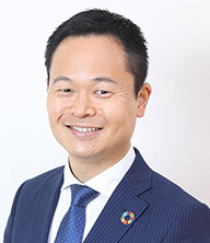酒井リョウ