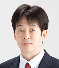 西田よしのぶ