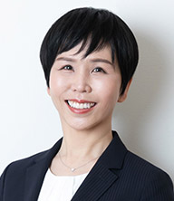 百々麻希