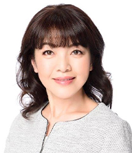 山根ひとみ